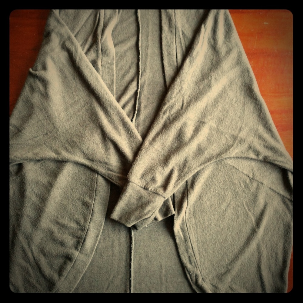 AEO batwing cardigan